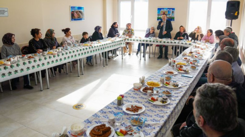 En iyi hizmeti halkımızla yapıyoruz